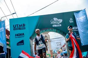 BIB: 512
                            <button type="button" onclick="openModal(24869050)" class="btn btn-primary btn-sm float-right btn-popup" data-toggle="modal" data-target=".modal-high-quality">
                        <i class="fas fa-shopping-cart"></i> Add to Cart
                    </button>
                                            <button type="button" onclick="isThisMe(24869050, true)" class="btn btn-success btn-sm float-right btn-popup btn-isme hidden" data-toggle="tooltip" data-placement="bottom" title="นี่คือรูปของคุณใช่ไหม คลิกที่นี่เพื่อเอาเข้าอัลบั้ม">
                        <i class="fas fa-plus"></i> Add to album
                    </button>
                    <button type="button" onclick="isThisMe(24869050, false)" class="btn btn-warning btn-sm float-right btn-popup btn-isnotme hidden">
                        <i class="fas fa-ban"></i> Remove from album
                    </button>